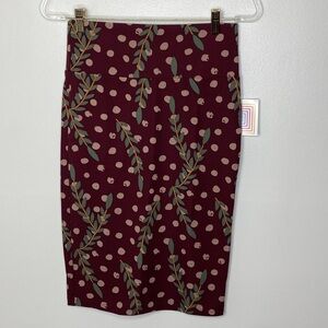 Lularoe Cassie Pencil Skirt Burgundy Polka Dot & Vine Print Stretchy Size Small